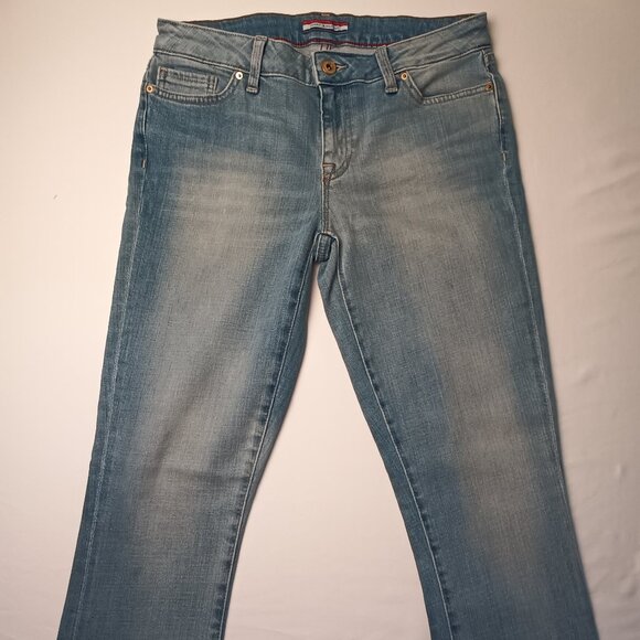 Tommy Hilfiger Jeans Size 4 Low Rise Skinny Leg Medium Wash Geometric Detail - Picture 2 of 10